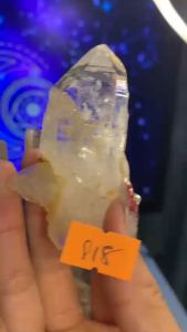 Tinh thể đá Thạch Anh pha lê tự nhiên tán sắc nhũ vàng năng lượng vũ trụ 818