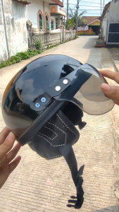 Helm Sinchan Retro Anak  usia 1-4 TAHUN PREMIUM CAT GLOSSY - Kaca Anak Sinchan - Helm Anak