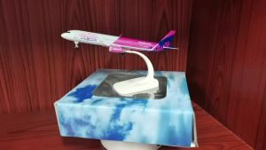20cm Scale Planes A321 NEO Wizz Passenger Aircraft Children Toys Wheeled Landing Gear Airplane Diecast Model Collected Gift By
