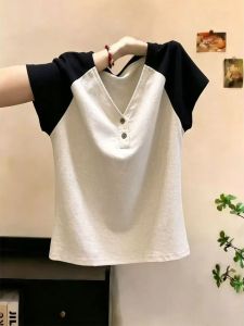 QIAOXIZI | Áo Thun Nữ Thời Trang Hè Cổ V Tay Ngắn Dáng Ôm Dành Cho Size Lớn Chất Liệu Nhẹ Thoáng Khí Phong Cách Dễ Mặc Thích Hợp Cho Nhiều Dịp