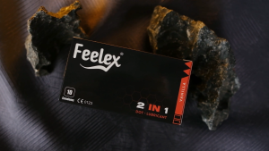 Bao cao su gân gai Feelex 2 in 1 ôm sát nhiều gel bôi trơn hương vani - Hộp 10 chiếc