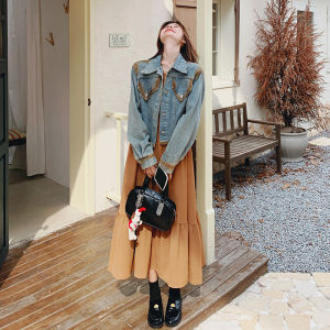 ชุดเดรสยีนส์หลวมๆ สำหรับผู้หญิง ชุดสองชิ้น ฤดูใบไม้ร่วง 2025 ดีไซน์เกาหลี แขนยาว กระโปรงยาว แฟชั่น ฤดูใบไม้ร่วง