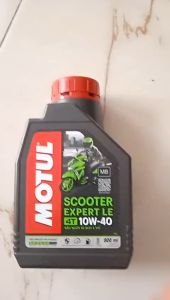 Dầu nhớt xe tay ga MOTUL SCOOTER EXPERT LE 10W40 0.8L