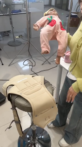 Bangku pinggang bayi gendongan bayi empat musim multifungsi universal artefak menggendong bayi