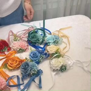 ริบบิ้นดอกไม้ผูกข้อมือเพื่อนเจ้าสาว หลากหลายสีสัน