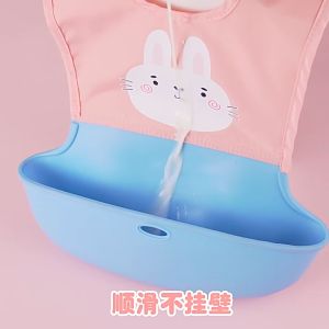 Ready Stock 🇲🇾 Baby Silicone Bibs 【FREE STORAGE BOX 】Baby Silicone Bib Waterproof Silicone with Case Bib Bibik Bayi