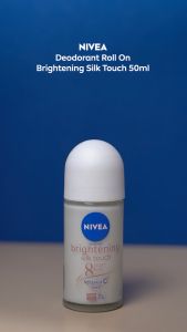 NIVEA Deodorant Roll On Brightening Silk Touch: Pilihan Terbaik untuk Keringat Berlebih