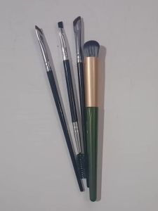 4pcs Makeup Brush Set Blade Eyeliner Brush Fine Oblique Head Eyebrow Brush Outline Eyeliner Ultra-Thin Eye Shadow Brush Makeup