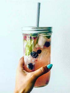 24Oz Mason Jar with Straw American Style Glass Airtight Detox Water Salad Jar Cold Brew Pour-Over Coffee Mug