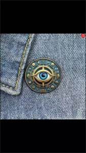 【M】Retro All Sight Devils Eye Round Brooches Men Women Clothing Coat Jewelry Accessries