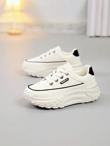 AMIRAA Sepatu Sneakers Wanita HANA: Model Terbaru & Nyaman