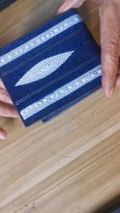 Very Nice And Cool Stingray Wallet color Navy Blue
