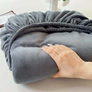 Pure Color Velvet Fitted Sheet One-Piece Coral Velvet Bedspread Three-Piece Simmons Mattress Milk Fiber Protective Cover Winter