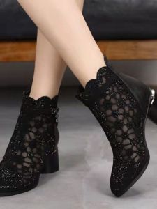 Fashionable Martin Boots Womens Short Leather Boots Breathable Soft Bottom Hollow out Design Spring Summer Trend Side Zipper