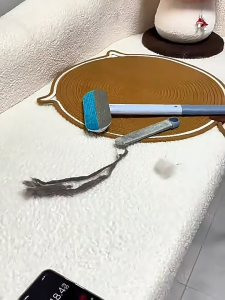 แปรงอเนกประสงค์ แปรงขนแมว แปรงหวีขนสุนัข 4in1 กำจัดขนสะอาดหมดจด ไม้เช็ดกระจก แปรงทำความสะอาดโซฟาขน