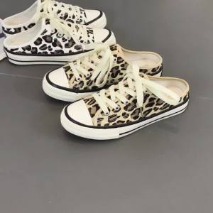 Korean Style ins Leopard Print New Half-Support Canvas Shoes Female Student All-Matching Slip-on Lofter Flat Shoes Casual Sneakers