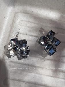 Dark Night Glacier ~ Transparent Gray Crystal Cube Sugar Ear Studs Cold Feeling Female 2024 Spring and Summer New Arrival Niche Style Classy Blogger