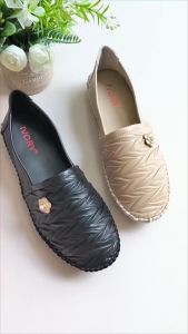 Ivory Sepatu Wanita Flatshoes Ballet Loafers Lentur T383-203A