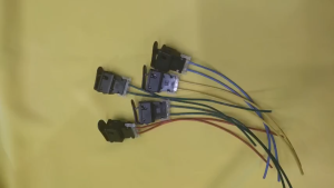 [VG307] Combo 5 cong tắc đề nhỏ bấm sẵn giắc làm công tắc passing mach trợ sáng xe máy