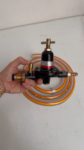 Bộ van gas công nghiệp cao áp dùng cho bếp khè công nghiệp có nút ngắt gas tự động an toàn khi sử dụng.