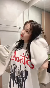 Máy sấy tóc tạo kiểu ion 2 chiều nóng lạnh