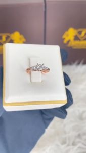 Cincin Berlian Rose Gold Victory Wanita - Ring VIC 705