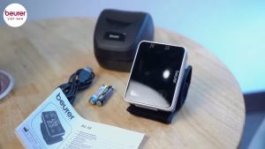 Máy Đo Huyết Áp Cổ Tay Beurer BC58 Màn Hình Cảm Ứng