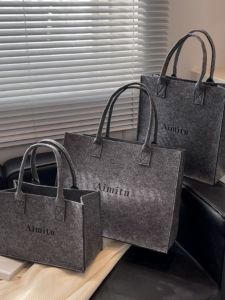 กระเป๋าสะพายไหล่ผ้าฟูขนาดใหญ่สำหรับผู้หญิง ทรงสี่เหลี่ยม สไตล์ทันสมัย กระเป๋าถือโลโก้ที่หลากหลายสำหรับวัยรุ่น