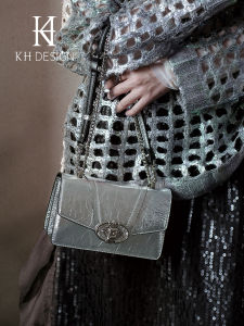 Luxurious Chain Strap Genuine Leather Crossbody Bag Underarm Commuter Bag New 2025 Elegant Womens Bag Square Shape Handbag