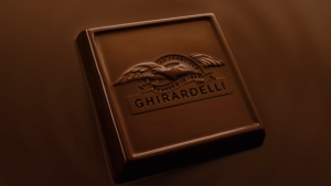 Ghirardelli 14 fl. oz. (17 oz.) Sea Salt Caramel Flavoring Sauce