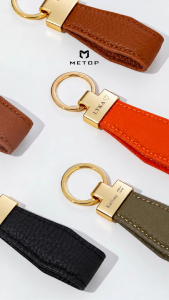 METOP Personalized Name Genuine Leather Keychain Metal Luxury Keyring with Gift Box