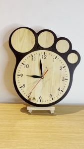 Jam Dinding Karakter Kaki Unik: Dekorasi Dinding & Hiasan Pajangan Kamar