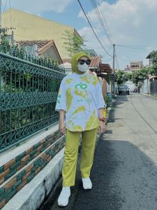 ONESET CELANA WARNA LIME BY NIO NIO