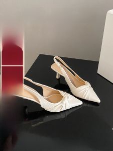 เรียบหรู รองเท้าส้นสูงส้นแมว ผู้หญิง ฤดูร้อน สไตล์ฝรั่งเศส รองเท้าเดี่ยวหัวแหลม รองเท้าแตะหัวห่อส้นบาง หนัง รุ่น