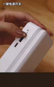 โคมไฟถนอมสายตาสำหรับหอพักนักศึกษา ออกแบบมาเพื่อการเรียนโดยเฉพาะ ความจุขนาดใหญ่ แบตเตอรี่ใช้งานได้ยาวนานเป็นพิเศษ โคมไฟตั้งโต๊ะแบบพับได้และชาร์จไฟได้