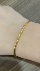 Poh Heng Jewellery 22K Bangle in Yellow Gold [Price By Weight]