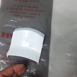 Cover Inner Upper Tail Atas Scoopy ESP New K93 2017-2020 Putih Original