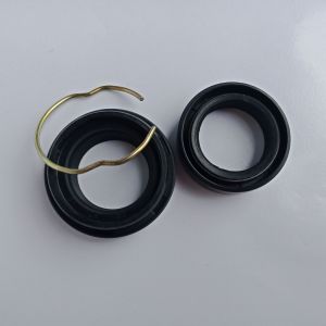 ชุดซีลโช๊คน้ำมันพร้อมยางกันฝุ่น 100% สีลม รวม 1-3 รูปแบบ Honda / Yamaha ให้สนับสนุน