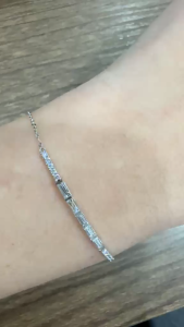 Poh Heng Jewellery 18K Freestyle Baguette Bar Diamond Bracelet in White Gold[Online Exclusive]