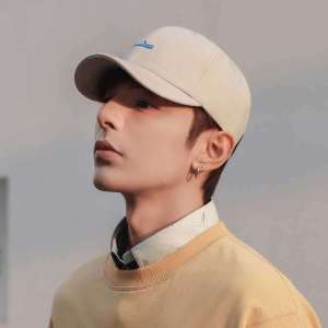 หมวกเบสบอลทรงสูงสไตล์ฮ่องกง สีดำ ขนาดใหญ่ ทรงแข็ง ทรงปากเป็ดเล็ก สำหรับผู้ชาย ทรงหมวกเบสบอลสไตล์ย้อนยุค สไตล์ญี่ปุ่น