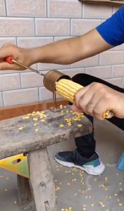 Dụng Cụ Tách Hạt Ngô Bằng Tay Siêu Nhanh Tiện Dụng Kích Thước Nhỏ Dễ Mang Đi Tiện Lợi