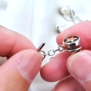 Cardigan Detachable Nail-free Pin Brooch Anti-Exposure Clothing Chain Collar Cuff Connection OT Decorative Buckle Button