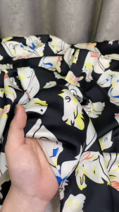 VẢI SATIN LỤA HOẠ TIẾT THÚ NỀN ĐEN CHÌ - KHỔ VẢI 1.5M - VẢI NHÀ PHẠM
