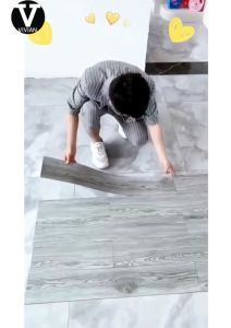 กระเบื้องยาง พื้น PVC ลายไม้กาวในตัว (ขนาด15คูณ90เซนติเมตร ได้ 7แผ่น)(ขนาด30คูณ30เซนติเมตร ได้ 11แผ่น) หนา 1.8มม.สินค้าพร้อมส่ง ราคาต่อ 1 ตารางเมตร