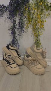 Sepatu Wanita Dewasa Sneakers Terbaru 309 Koleksi Kekinian 2024