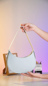 Túi Yuumy - Bộ hộp quà (Túi đeo vai YN156 + Hộp + Túi Giấy + Túi rút đựng sản phẩm + Thiệp viết lời chúc)