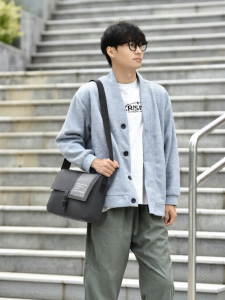 LUYIGUIZU | Mens Casual Commuter Crossbody Bag 2026 New Fashion
