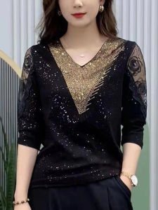 Sequin Lace Spliced V-Neck Three Quarter Sleeve T-Shirt