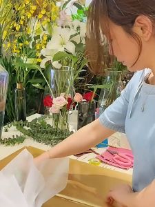 4 cm ความกว้าง ยาว 10 ล้า ริบบิ้นผ้าชีฟองซีทรูผ้า สำหรับผูกดอกไม้ ราคาที่สุด