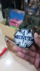 Tec40 EMT WHITE Velcro Patch Armband อาร์มตีนตุ๊กแก ปักจักร Tec40store ไรท์สาระกับครูแว่น